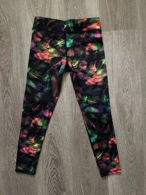 Old Navy Active Go-Dry Rainbow Feather Cropped Workout Leggings Size M